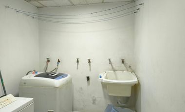 Suite amoblada de alquiler en el Centro de Guayaquil, incluye alícuota.