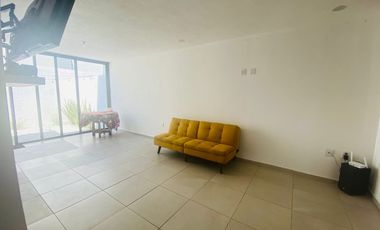Casa en renta a 5 min Aeropuerto Toluca, FRACCIONAMIENTO AUREA PROTOTIPO VASARI, 13 mil mensual