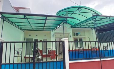 Disewakan Rumah Bebas Banjir di Bulevar Hijau Cluster Adenium - Harapan Indah Bekasi