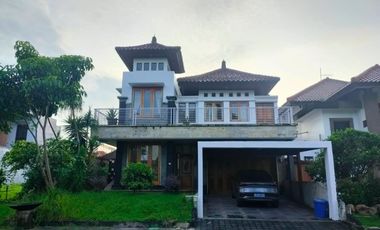 Rumah Mewah dalam kompleks elit di Denpasar dekat Living World