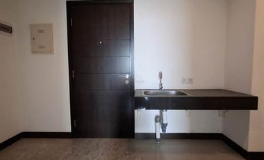 1BR AKR Gallery West Residence Spacious 53m² Minimalist Space, Dekat Central Park Mall