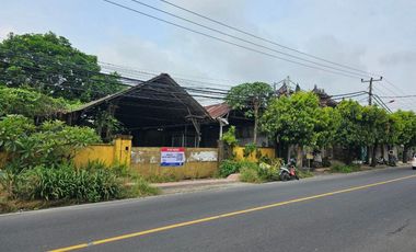 Tanah 7,2 Are di Pinggir Jalan Utama Disewakan, di Gianyar Area