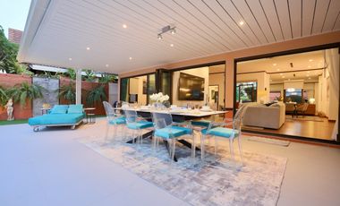 Totally refurbished pool villa in gated community in the upcoming Bang Saray