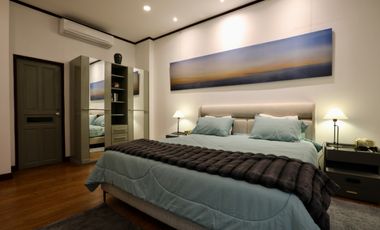 Totally refurbished pool villa in gated community in the upcoming Bang Saray