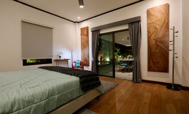 Totally refurbished pool villa in gated community in the upcoming Bang Saray