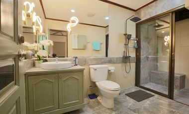 Totally refurbished pool villa in gated community in the upcoming Bang Saray
