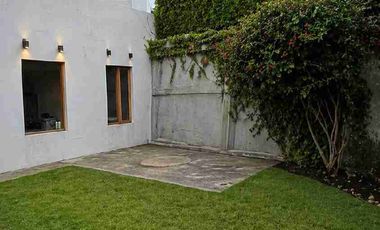 Renta casa 3 dormitorios urbanización áreas comunales seguridad