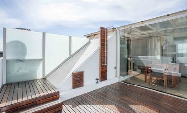 Magnifico Triplex en alquiler en Puerto Madero Estilo Neoyorquino amoblamiento Premium UNICO con Parrilla y Terraza Imperdible