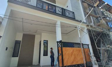 RUMAH KOST LARIS   BUMI MARINA MAS JL KEMBAR BESAR  TER LARISSSS   DI KELILINGI KAMPUS TERNAMA ITS DAN HANG TUAH