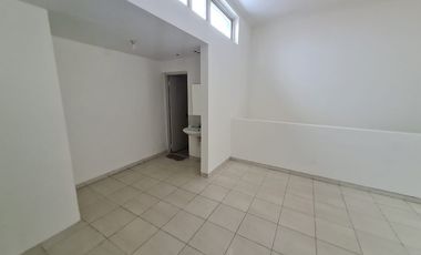 DiJual / Sewa Ruko  Paris Junction Wisata Bukit Mas surabaya kota