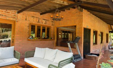 VENTA CASA CAMPESTRE MARINILLA