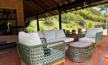 VENTA CASA CAMPESTRE MARINILLA
