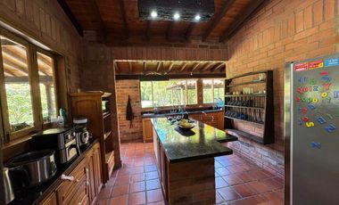 VENTA CASA CAMPESTRE MARINILLA