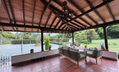 VENTA CASA CAMPESTRE MARINILLA
