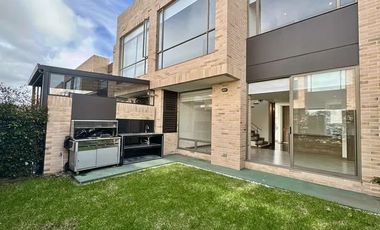 ARRIENDO CASA PIEDRA REAL – MILLA DE ORO -CAJICA
