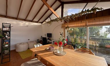ARRIENDO CASA CON INMEJORABLE VISTA AL MAR