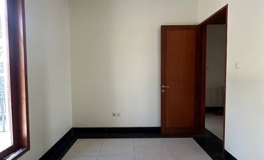 Disewakan rumah cipete utara full renovasi