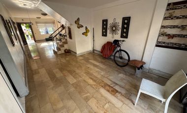 En venta casa de 4 dormitorios en Urb.Ciudad Celeste, Vía Samborondón.