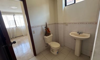 En venta casa de 4 dormitorios en Urb.Ciudad Celeste, Vía Samborondón.