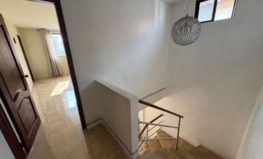 En venta casa de 4 dormitorios en Urb.Ciudad Celeste, Vía Samborondón.