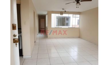 🚀 ¡Elegancia Y Amplitud En Mangomarca! Departamento Con Vista Priviligiada🏡✨