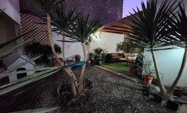 Arriendo preciosa casa amoblada y equipada en entrada Azapa