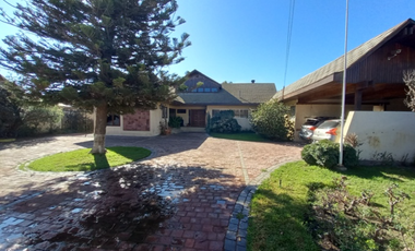 SE VENDE HERMOSA CASA EN LA CALERA