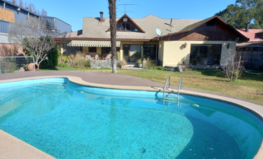SE VENDE HERMOSA CASA EN LA CALERA