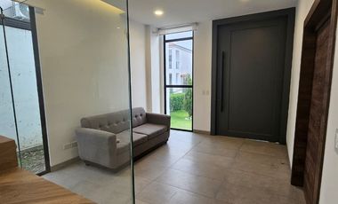 En venta moderna y lujosa casa en Ciudad Celeste, Nuevo Samborondon
