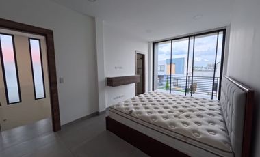 En venta moderna y lujosa casa en Ciudad Celeste, Nuevo Samborondon