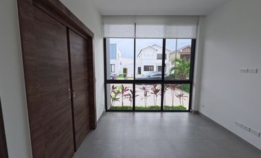 En venta moderna y lujosa casa en Ciudad Celeste, Nuevo Samborondon