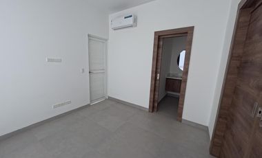 En venta moderna y lujosa casa en Ciudad Celeste, Nuevo Samborondon