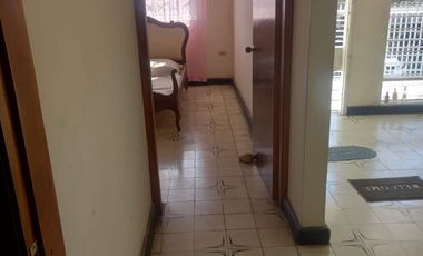 VENDO HERMOSA CASA  CON ESPACIO AÉREO LIBRE EN EL POBLADO ÁREA DE 443 MTS. EXCELENTE UBICACIÓN
