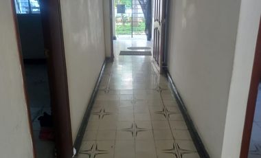 VENDO HERMOSA CASA  CON ESPACIO AÉREO LIBRE EN EL POBLADO ÁREA DE 443 MTS. EXCELENTE UBICACIÓN