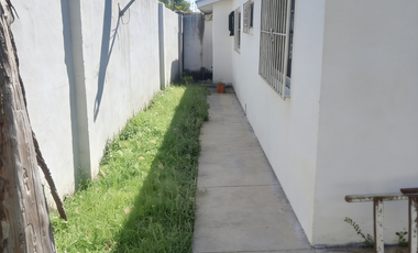 VENDO HERMOSA CASA  CON ESPACIO AÉREO LIBRE EN EL POBLADO ÁREA DE 443 MTS. EXCELENTE UBICACIÓN