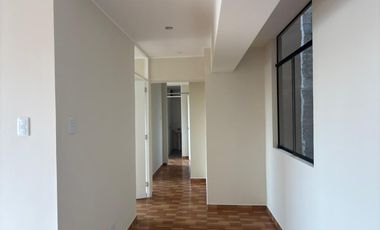Venta Departamento de estreno en Santiago de Surco .