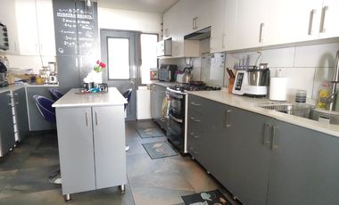 Gran casa independiente en Huertos Familiares