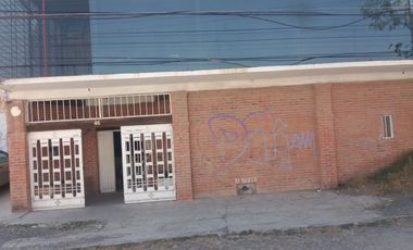 BODEGA INDUSTRIAL EN RENTA | SAN JUAN DEL RÍO, QRO. 900 m² · Altura 7 m · Acceso para Tráiler