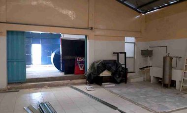 ✅ VENDO GALPON COMERCIAL ESQUINERO 642 m2 (ESMERALDAS)