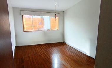 VENTA DE HERMOSA CASA EN LOS ALAMOS DE MONTERRICO