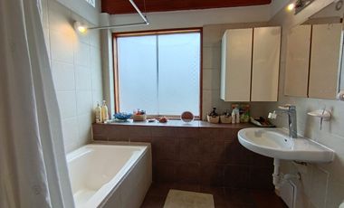 VENTA DE HERMOSA CASA EN LOS ALAMOS DE MONTERRICO