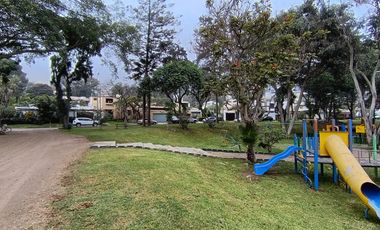 VENTA DE HERMOSA CASA EN LOS ALAMOS DE MONTERRICO