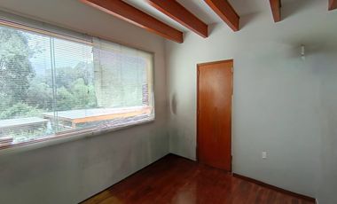 VENTA DE HERMOSA CASA EN LOS ALAMOS DE MONTERRICO