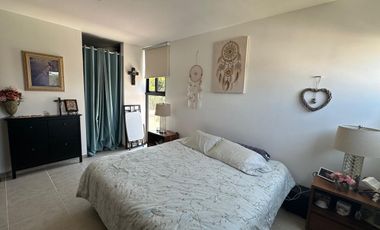 renta de casa en conkal con paneles solares ,3 cuartos con piscina