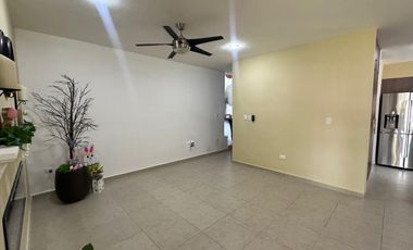 renta de casa en conkal con paneles solares ,3 cuartos con piscina