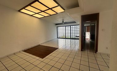 Casa en renta  av. Palmira