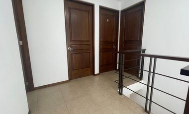 CASA EN RENTA, FRACCIONAMIENTO LOMAS VIRREYES, MODELO GRANADA, CALIMAYA, A 15 MINUTOS DE GALERIAS METEPEC