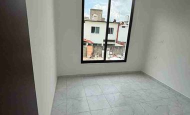 VENDO CASA NUEVA EN PARRILLA EN PRIVADA