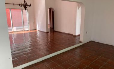 Casa en renta Av. Palmira