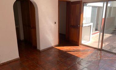Casa en renta Av. Palmira